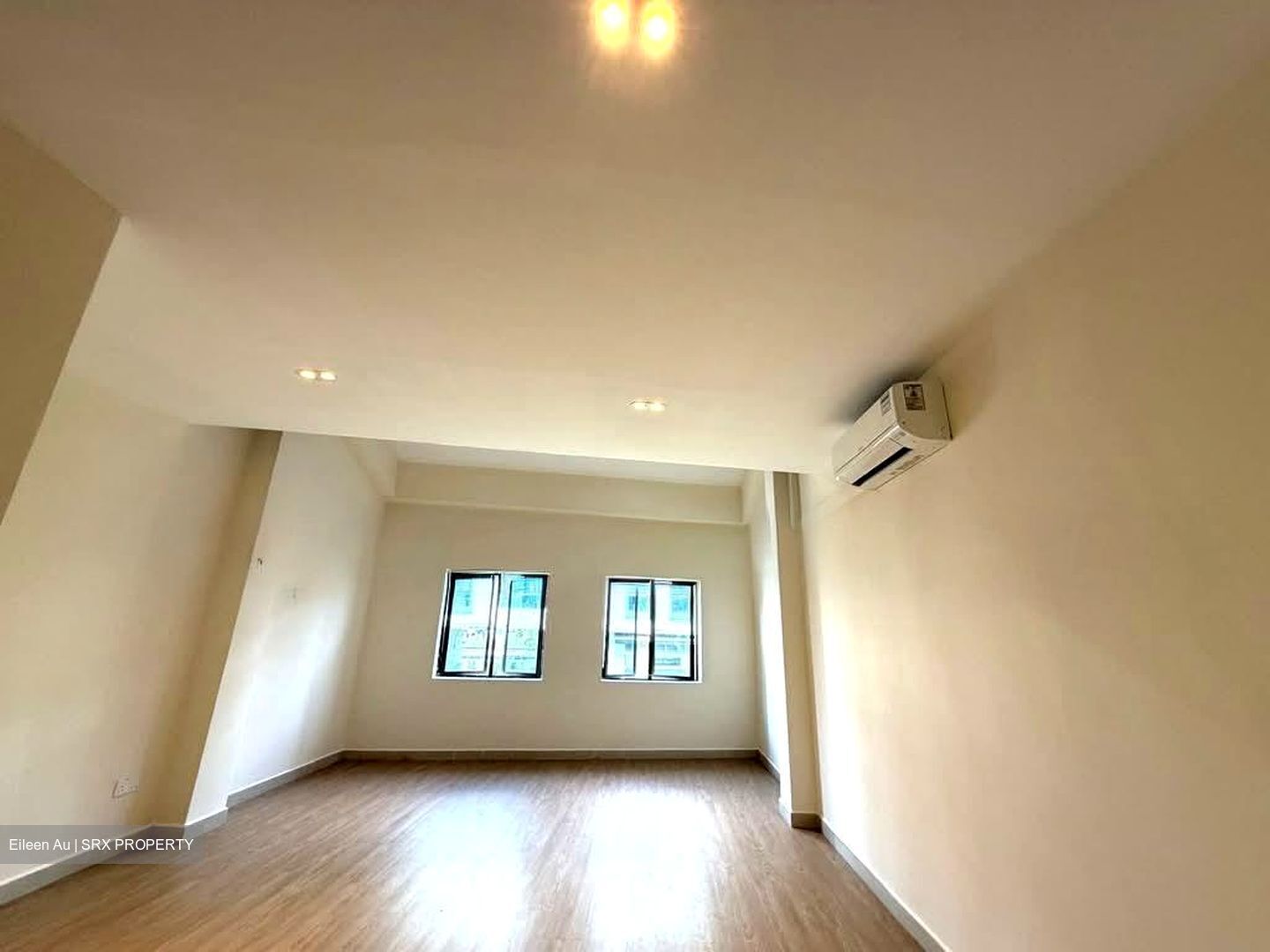 Joo Chiat Road (D15), Office #603570711